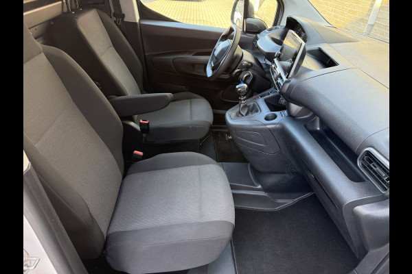 Peugeot Partner 1.2 PureTech 111PK Benzine Premium EMISSIE VRIJE ZONE/ Navigatiesysteem/cruise control/CarPlay Peugeot Partner 1.2 PureTech 111PK Benzine Premium EMISSIE VRIJE ZONE/ Navigatiesysteem/cruise control/CarPlay