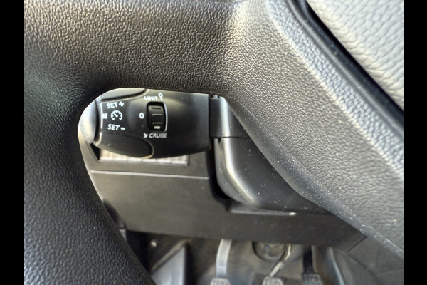 Peugeot Partner 1.2 PureTech 111PK Benzine Premium EMISSIE VRIJE ZONE/ Navigatiesysteem/cruise control/CarPlay Peugeot Partner 1.2 PureTech 111PK Benzine Premium EMISSIE VRIJE ZONE/ Navigatiesysteem/cruise control/CarPlay