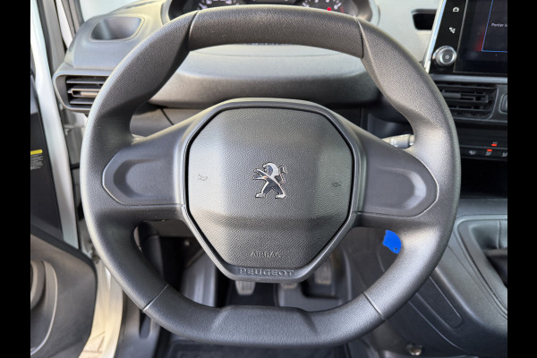 Peugeot Partner 1.2 PureTech 111PK Benzine Premium EMISSIE VRIJE ZONE/ Navigatiesysteem/cruise control/CarPlay Peugeot Partner 1.2 PureTech 111PK Benzine Premium EMISSIE VRIJE ZONE/ Navigatiesysteem/cruise control/CarPlay