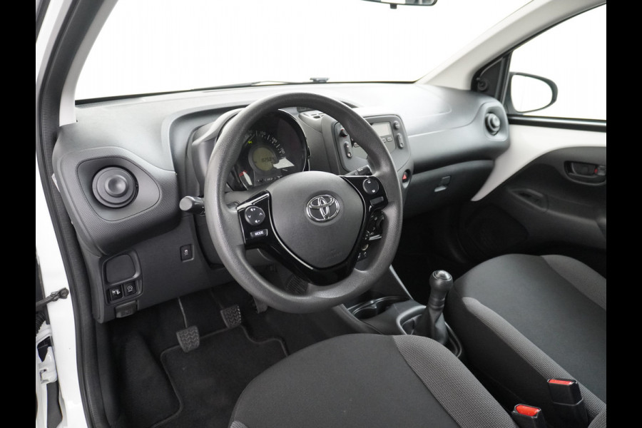 Toyota Aygo 1.0 VVT-i 5Drs Airco Cruise Control Led X-Fun Bluetooth Carkit Isofix
