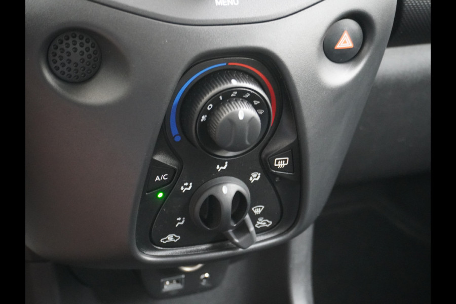 Toyota Aygo 1.0 VVT-i 5Drs Airco Cruise Control Led X-Fun Bluetooth Carkit Isofix