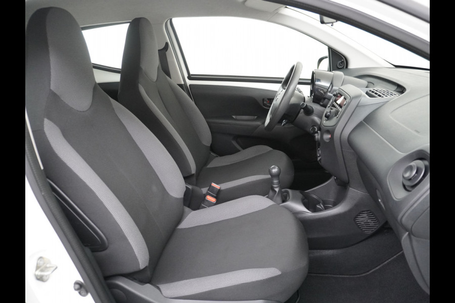 Toyota Aygo 1.0 VVT-i 5Drs Airco Cruise Control Led X-Fun Bluetooth Carkit Isofix