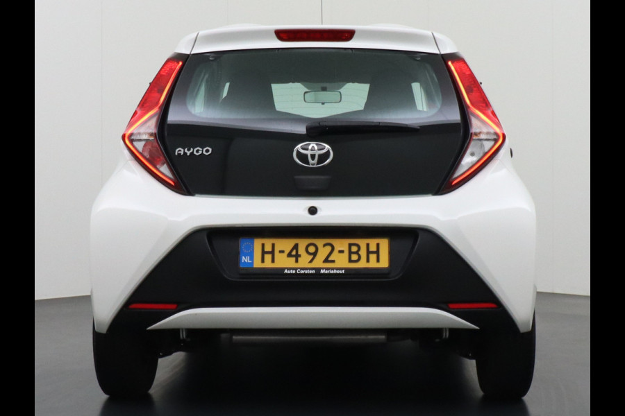 Toyota Aygo 1.0 VVT-i 5Drs Airco Cruise Control Led X-Fun Bluetooth Carkit Isofix