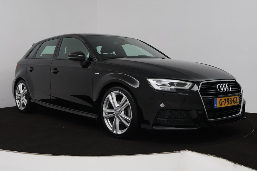 Audi A3 Sportback 35 TFSI CoD Advance Sport (STOELVERWARMING, DIGITALE COCKPIT, AUTOMAAT, NAVIGATIE, PARKEERSENSOREN)