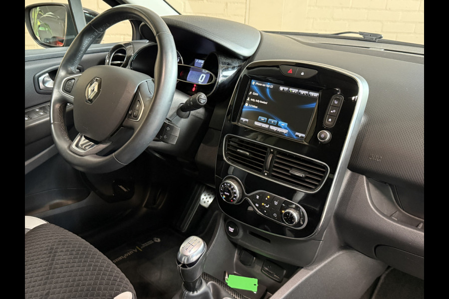 Renault Clio 0.9 TCe 90pk | Bose | R-Link Navi | 17 inch | Stoelverwarming | LED | Camera | 100% Dealer onderhouden!