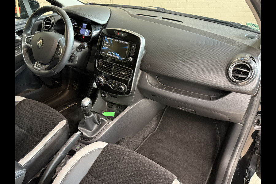 Renault Clio 0.9 TCe 90pk | Bose | R-Link Navi | 17 inch | Stoelverwarming | LED | Camera | 100% Dealer onderhouden!