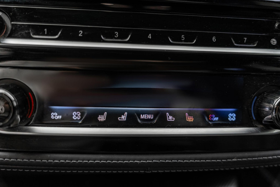 BMW M5 Competition |Ceramic|HUD|Carbon|Massage|VOLL|