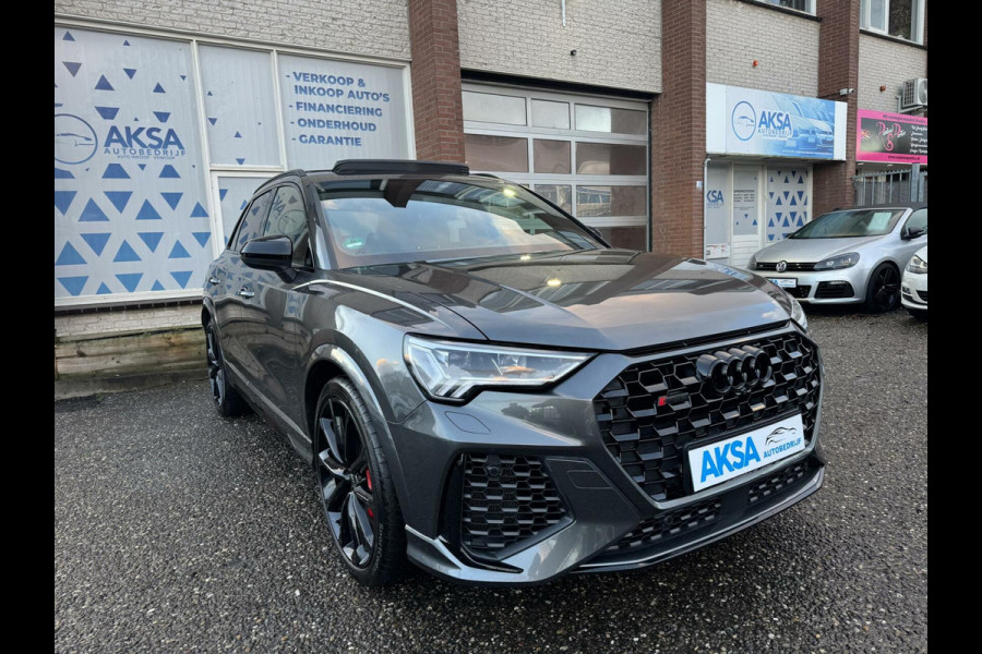 Audi RS Q3 RS Q3 2.5 TFSI Audi RS Q3 RS Q3 2.5 TFSI