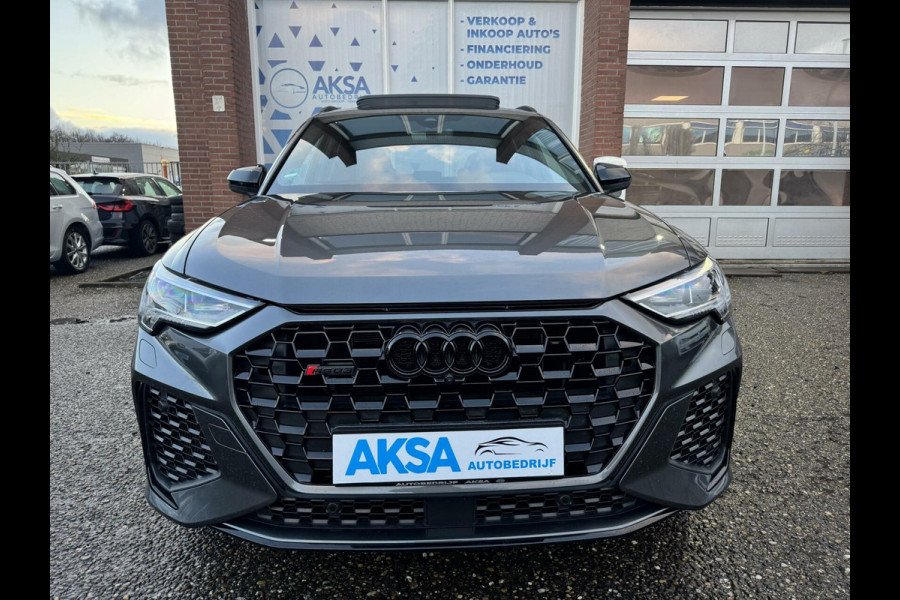 Audi RS Q3 RS Q3 2.5 TFSI Audi RS Q3 RS Q3 2.5 TFSI