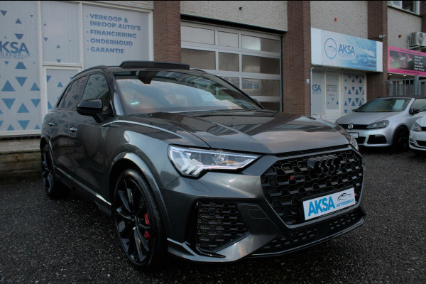 Audi RS Q3 RS Q3 2.5 TFSI Audi RS Q3 RS Q3 2.5 TFSI