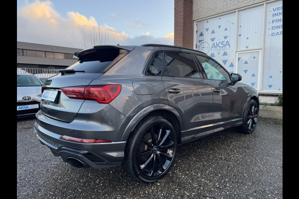 Audi RS Q3 RS Q3 2.5 TFSI Audi RS Q3 RS Q3 2.5 TFSI