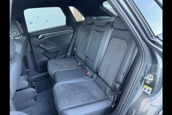Audi RS Q3 RS Q3 2.5 TFSI Audi RS Q3 RS Q3 2.5 TFSI