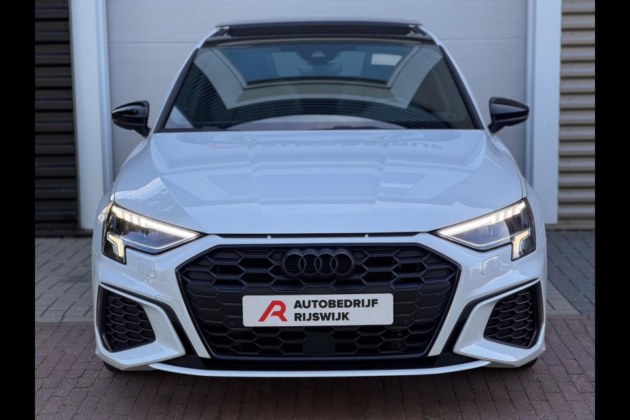 Audi A3 Sportback 45 TFSI e S edition Competition Pano/RS zetels/B&O