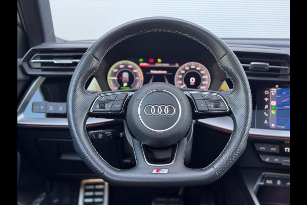 Audi A3 Sportback 45 TFSI e S edition Competition Pano/RS zetels/B&O
