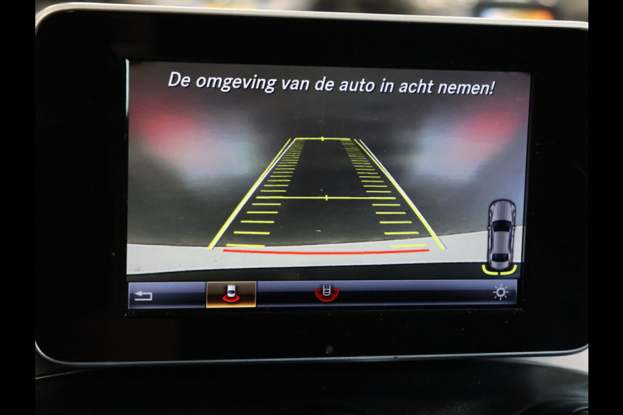 Mercedes-Benz C-Klasse 200 AMG Sport Night pakket [CAMERA, VOL LEDER, LEDVERLICHTING, STOELVERWARMING, PDC V+A, BLUETOOTH, CRUISE, CLIMATE, NIEUWSTAAT]
