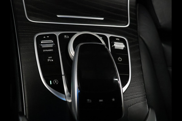 Mercedes-Benz C-Klasse 200 AMG Sport Night pakket [CAMERA, VOL LEDER, LEDVERLICHTING, STOELVERWARMING, PDC V+A, BLUETOOTH, CRUISE, CLIMATE, NIEUWSTAAT]