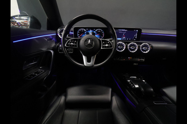 Mercedes-Benz CLA-Klasse 200 Business Solution Progressive [SCHUIFKANTELDAK, CAMERA, PDC 360+, APPLE CARPLAY, ANDROID AUTO, STOELVERWARMING, CRUISE CONTROL, FLIPPERS, AUTO AIRCO, NAVIGATIE, NIEUWSTAAT]