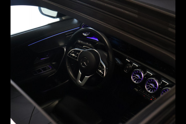 Mercedes-Benz CLA-Klasse 200 Business Solution Progressive [SCHUIFKANTELDAK, CAMERA, PDC 360+, APPLE CARPLAY, ANDROID AUTO, STOELVERWARMING, CRUISE CONTROL, FLIPPERS, AUTO AIRCO, NAVIGATIE, NIEUWSTAAT]