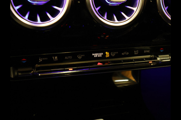 Mercedes-Benz CLA-Klasse 200 Business Solution Progressive [SCHUIFKANTELDAK, CAMERA, PDC 360+, APPLE CARPLAY, ANDROID AUTO, STOELVERWARMING, CRUISE CONTROL, FLIPPERS, AUTO AIRCO, NAVIGATIE, NIEUWSTAAT]