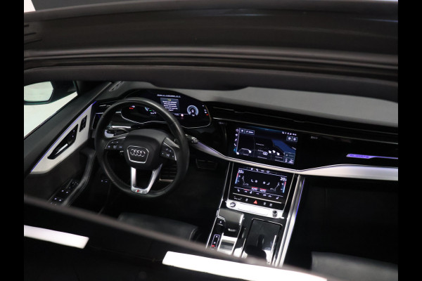 Audi Q8 55 TFSI e quattro S Line Sport [RS STOELEN, SCHUIFKANTELDAK, APPLE CARPLAY, BANG & OLUFSEN, MEMORY SEATS, ADAPTIVE CRUISE, 360 CAMERA, STUURVERWARMING, STOELVERWARMING, NIEUWSTAAT]