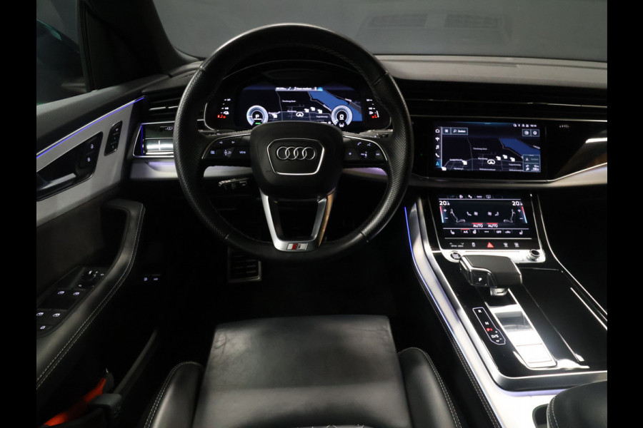 Audi Q8 55 TFSI e quattro S Line Sport [RS STOELEN, SCHUIFKANTELDAK, APPLE CARPLAY, BANG & OLUFSEN, MEMORY SEATS, ADAPTIVE CRUISE, 360 CAMERA, STUURVERWARMING, STOELVERWARMING, NIEUWSTAAT]