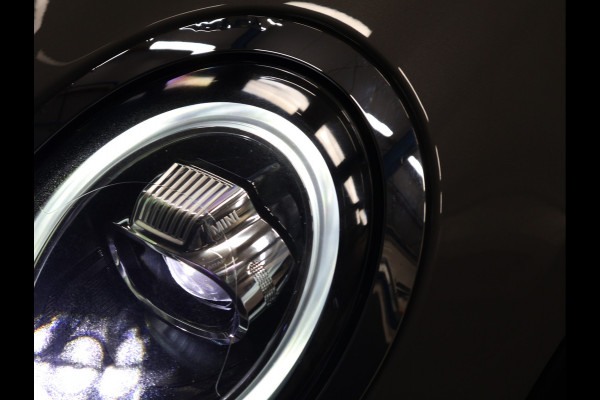 MINI Mini 1.5 Cooper Pepper [AUTOMAAT, UNION JACK ACHTERLICHT, STOELVERWARMING, PARKEERSENSOREN VOOR/ACHTER, CLIMATE, BLUETOOTH, LED KOPLAMPEN, NIEUWSTAAT]