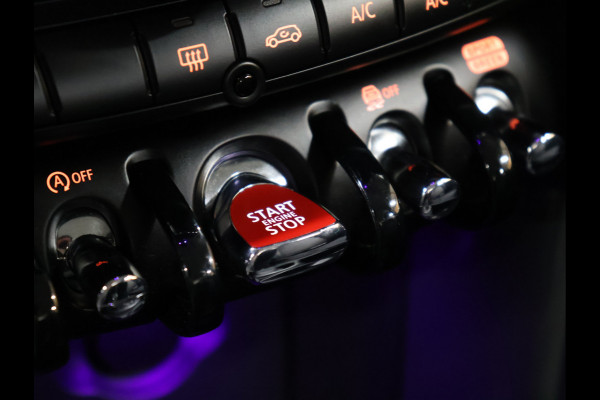 MINI Mini 1.5 Cooper Pepper [AUTOMAAT, UNION JACK ACHTERLICHT, STOELVERWARMING, PARKEERSENSOREN VOOR/ACHTER, CLIMATE, BLUETOOTH, LED KOPLAMPEN, NIEUWSTAAT]