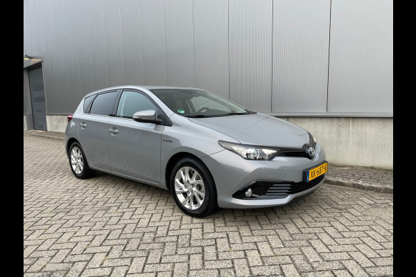 Toyota Auris 1.8 Hybrid Energy Plus / Navigatie / Trekhaak