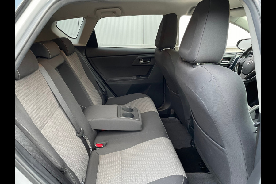 Toyota Auris 1.8 Hybrid Energy Plus / Navigatie / Trekhaak