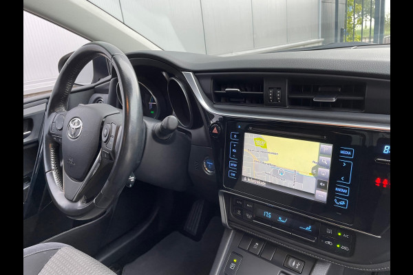 Toyota Auris 1.8 Hybrid Energy Plus / Navigatie / Trekhaak