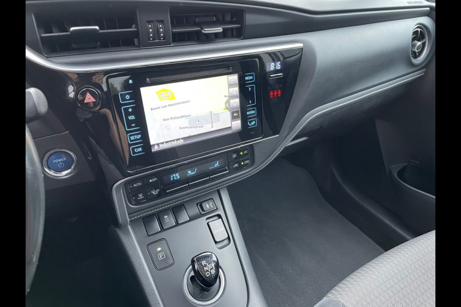 Toyota Auris 1.8 Hybrid Energy Plus / Navigatie / Trekhaak