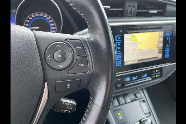 Toyota Auris 1.8 Hybrid Energy Plus / Navigatie / Trekhaak