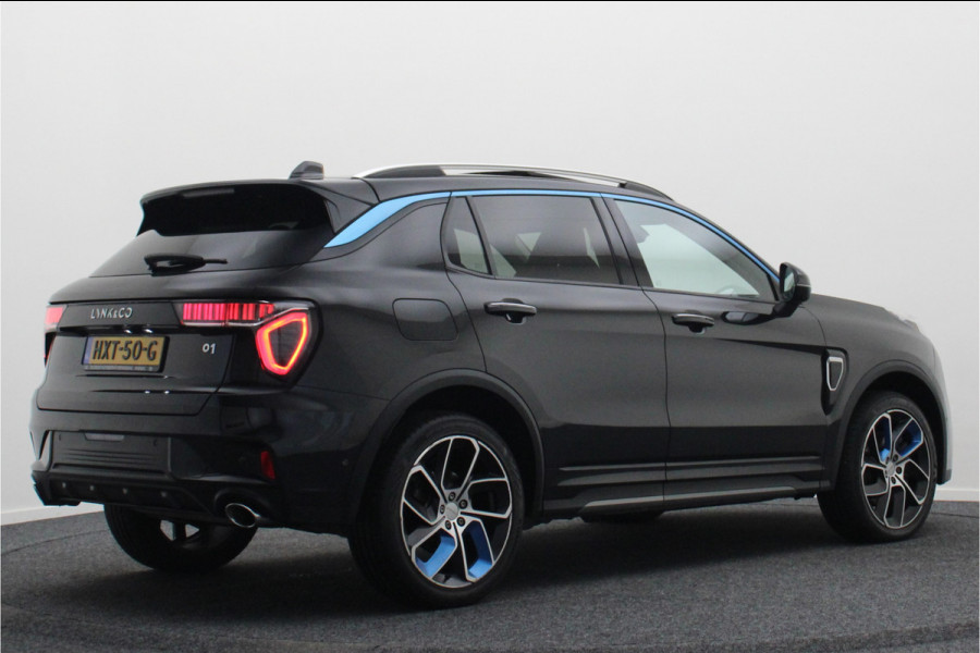 Lynk & Co 01 1.5 Plug-in Hybrid Automaat 360° Camera, Panoramadak, Trekhaak, ACC, Keyless, Navigatie, PDC, LED, 20''