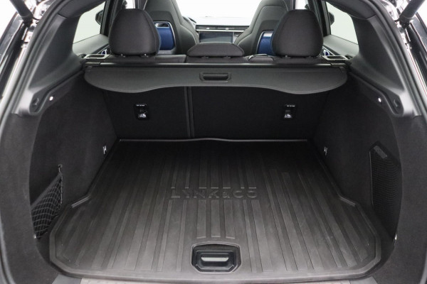 Lynk & Co 01 1.5 261PK Plug-in Hybrid *Zwarte hemel* 360° Camera/Pano/dak Apple/Carplay Adaptive/Cruise