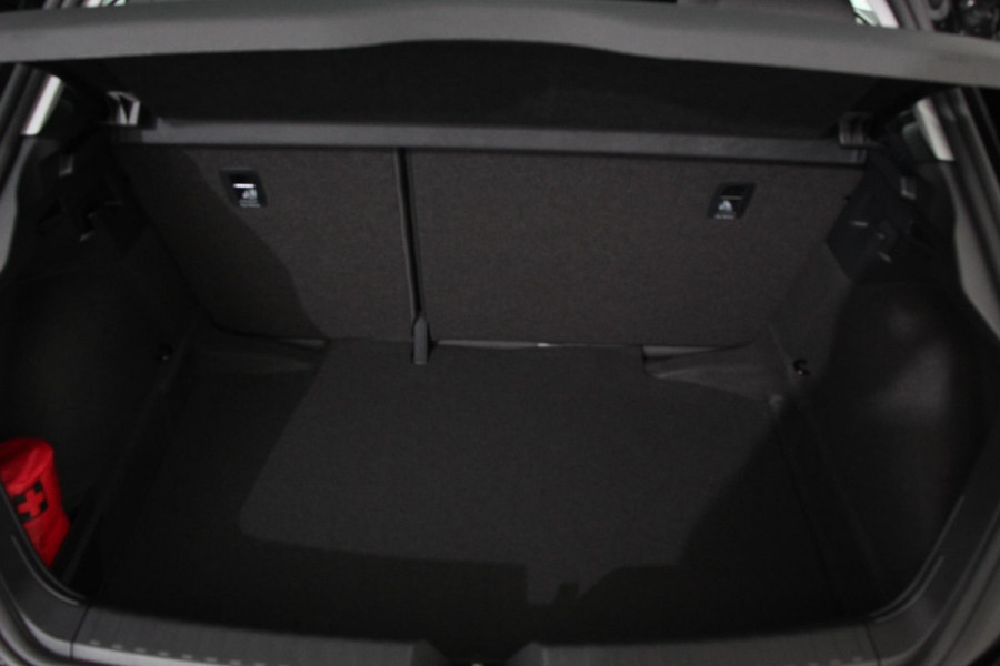Audi A1 Sportback 30 TFSI 115pk Automaat (Navigatie/Blue tooth/Cruise control/LMV/PDC)