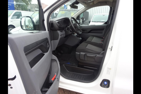 Toyota ProAce Worker 2.0 D-4D Live 140 PK 3 ZITS AIRCO NAVIGATIE GROOT