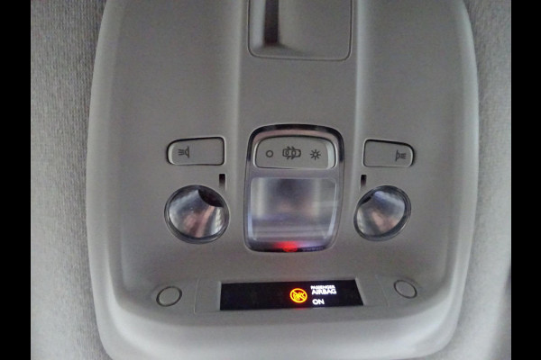 Toyota ProAce Worker 2.0 D-4D Live 140 PK 3 ZITS AIRCO NAVIGATIE GROOT