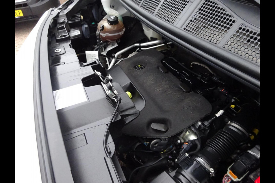 Toyota ProAce Worker 2.0 D-4D Live 140 PK 3 ZITS AIRCO NAVIGATIE GROOT