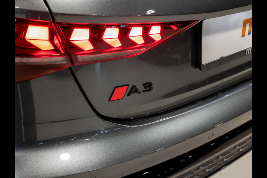 Audi A3 Sportback 35 TFSI S edition / 150pk / Panorama dak / Sonos / Achteruitrij camera /