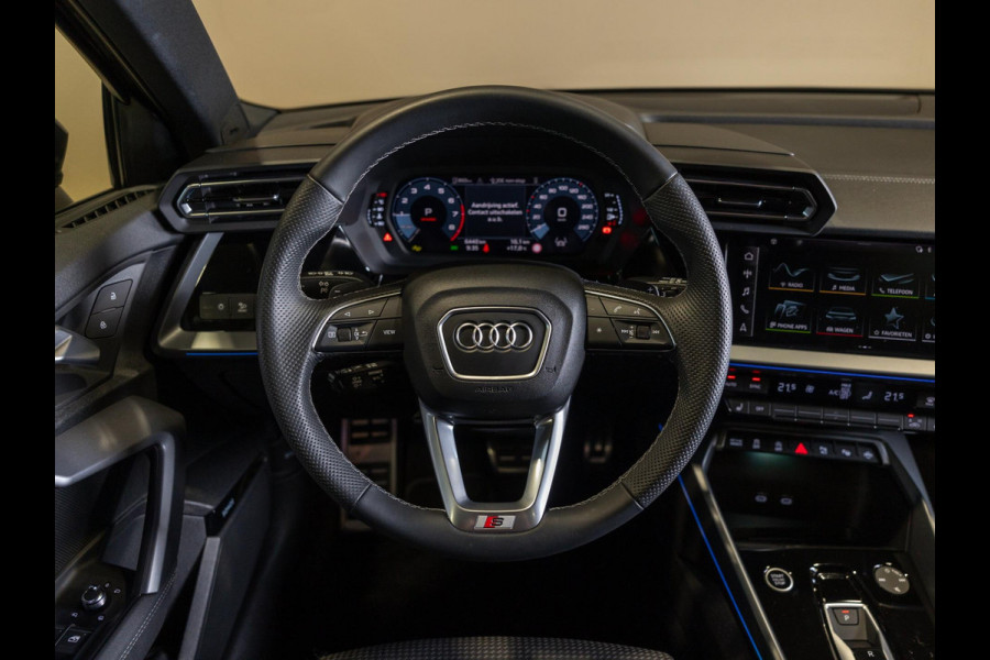 Audi A3 Sportback 35 TFSI S edition / 150pk / Panorama dak / Sonos / Achteruitrij camera /