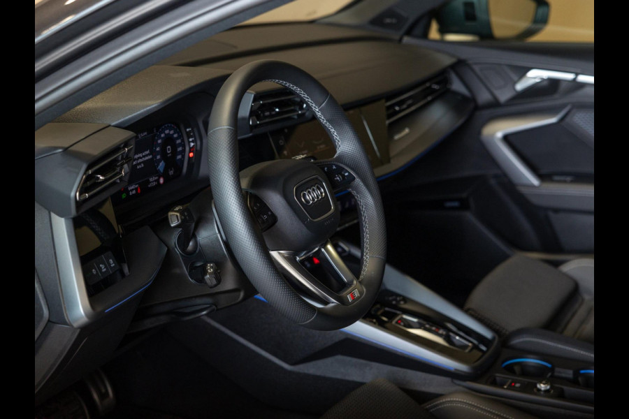Audi A3 Sportback 35 TFSI S edition / 150pk / Panorama dak / Sonos / Achteruitrij camera /