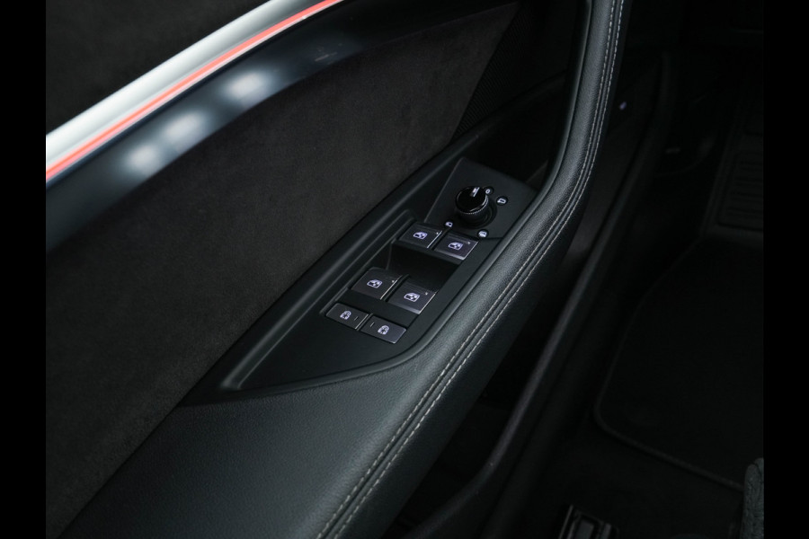 Audi e-tron Sportback 50 Quattro S-line Edition 71 kWh [ 3-Fase ] { SOH-100%} (INCL-BTW) *PANO | LEATHER-FABRIC | FULL-LED | ADAPTIVE-CRUISE | MEMORY-PACK | AIR-SUSPENSION | DIGI-COCKPIT | HEATED-SPORTSEATS | NAVI-FULLMAP | ECC | PDC | CRUISE | 20''ALU*