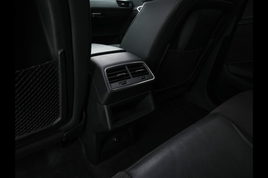 Audi e-tron Sportback 50 Quattro S-line Edition 71 kWh [ 3-Fase ] { SOH-100%} (INCL-BTW) *PANO | LEATHER-FABRIC | FULL-LED | ADAPTIVE-CRUISE | MEMORY-PACK | AIR-SUSPENSION | DIGI-COCKPIT | HEATED-SPORTSEATS | NAVI-FULLMAP | ECC | PDC | CRUISE | 20''ALU*