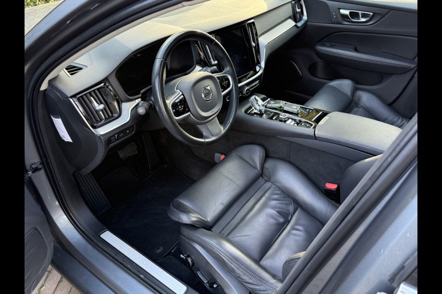 Volvo V60 2.0 T6 Twin Engine AWD Inscription | ACC | Panoramadak | Stoelverwarming | Apple Carplay | Camera