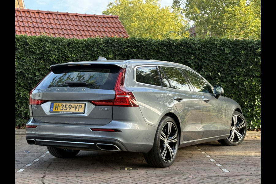 Volvo V60 2.0 T6 Twin Engine AWD Inscription | ACC | Panoramadak | Stoelverwarming | Apple Carplay | Camera