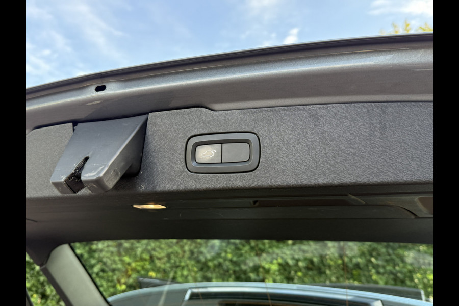 Volvo V60 2.0 T6 Twin Engine AWD Inscription | ACC | Panoramadak | Stoelverwarming | Apple Carplay | Camera