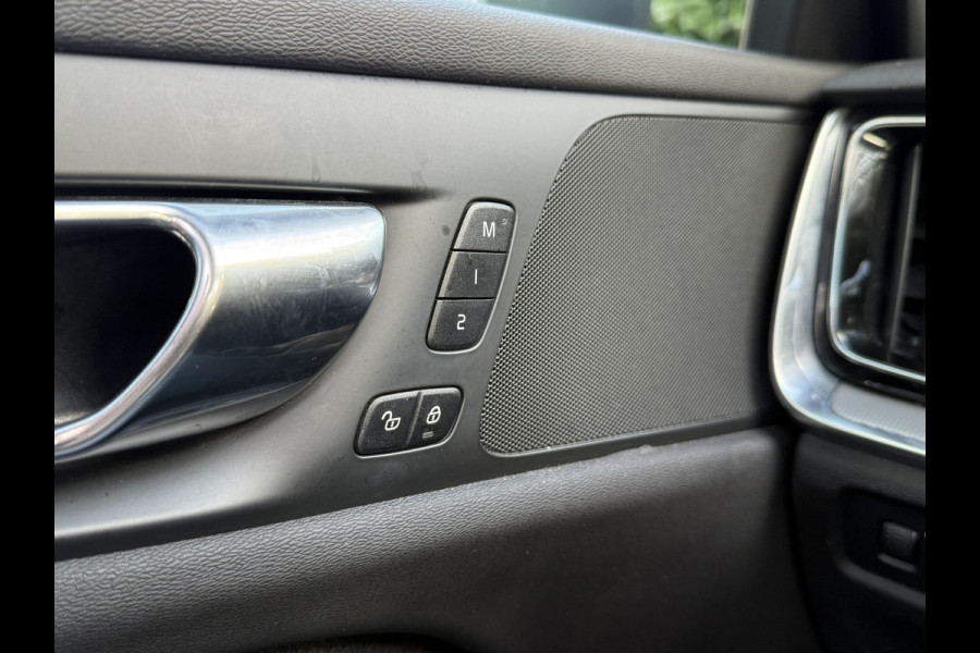 Volvo V60 2.0 T6 Twin Engine AWD Inscription | ACC | Panoramadak | Stoelverwarming | Apple Carplay | Camera
