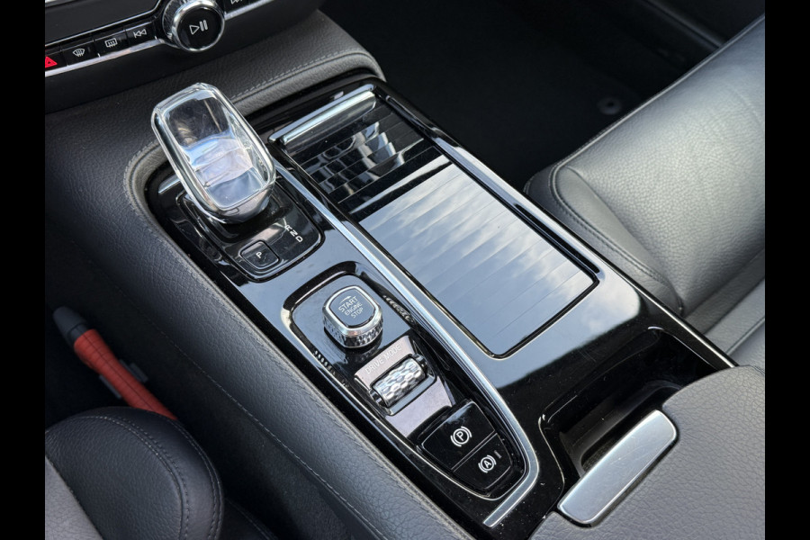 Volvo V60 2.0 T6 Twin Engine AWD Inscription | ACC | Panoramadak | Stoelverwarming | Apple Carplay | Camera