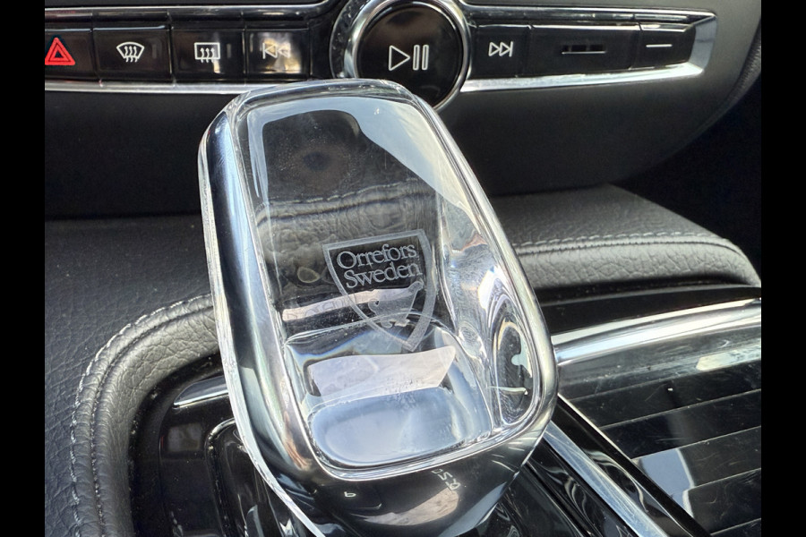 Volvo V60 2.0 T6 Twin Engine AWD Inscription | ACC | Panoramadak | Stoelverwarming | Apple Carplay | Camera