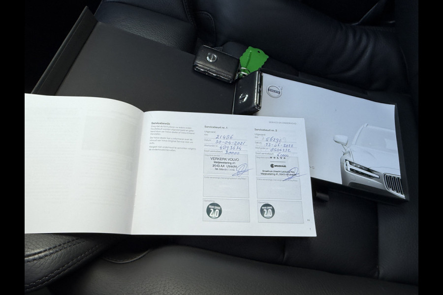 Volvo V60 2.0 T6 Twin Engine AWD Inscription | ACC | Panoramadak | Stoelverwarming | Apple Carplay | Camera